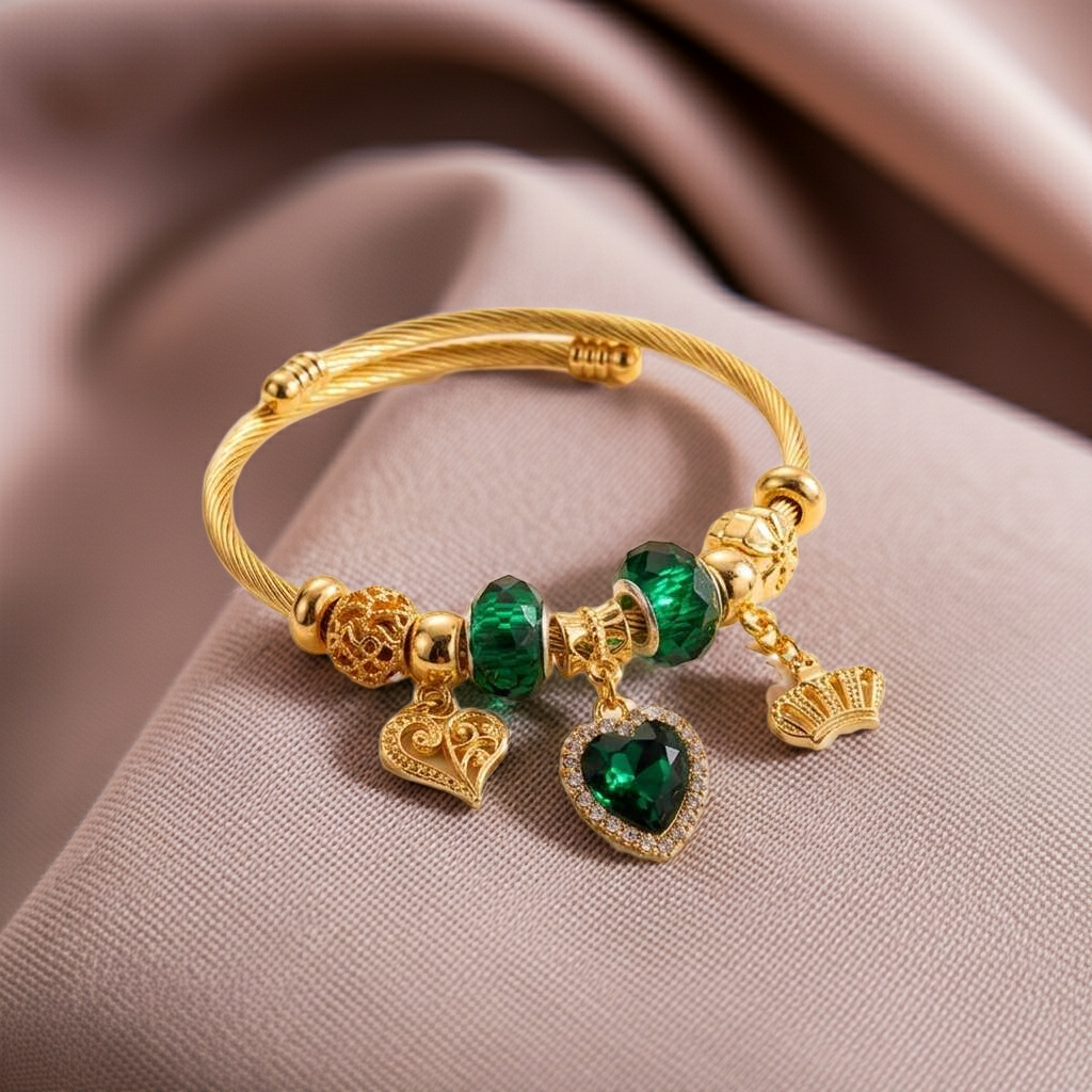 Laryne Royal Emerald Heart &amp; Crown Bracelet